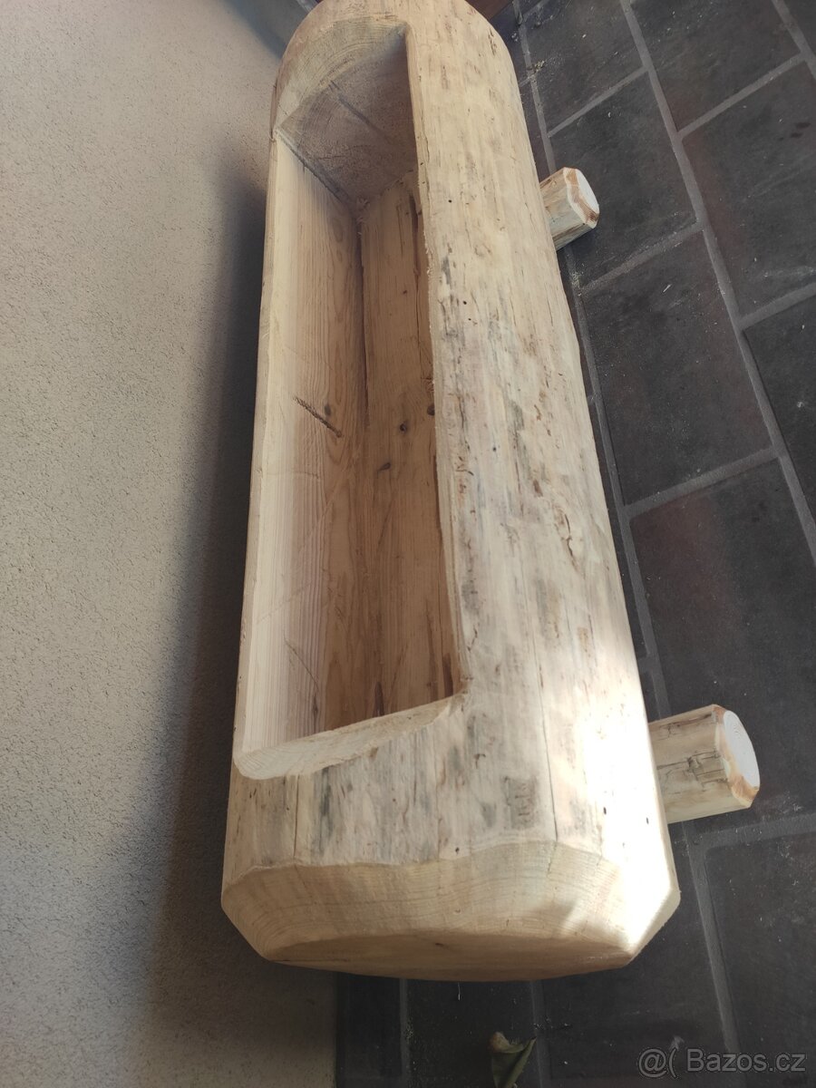 Masivní truhlík - 3