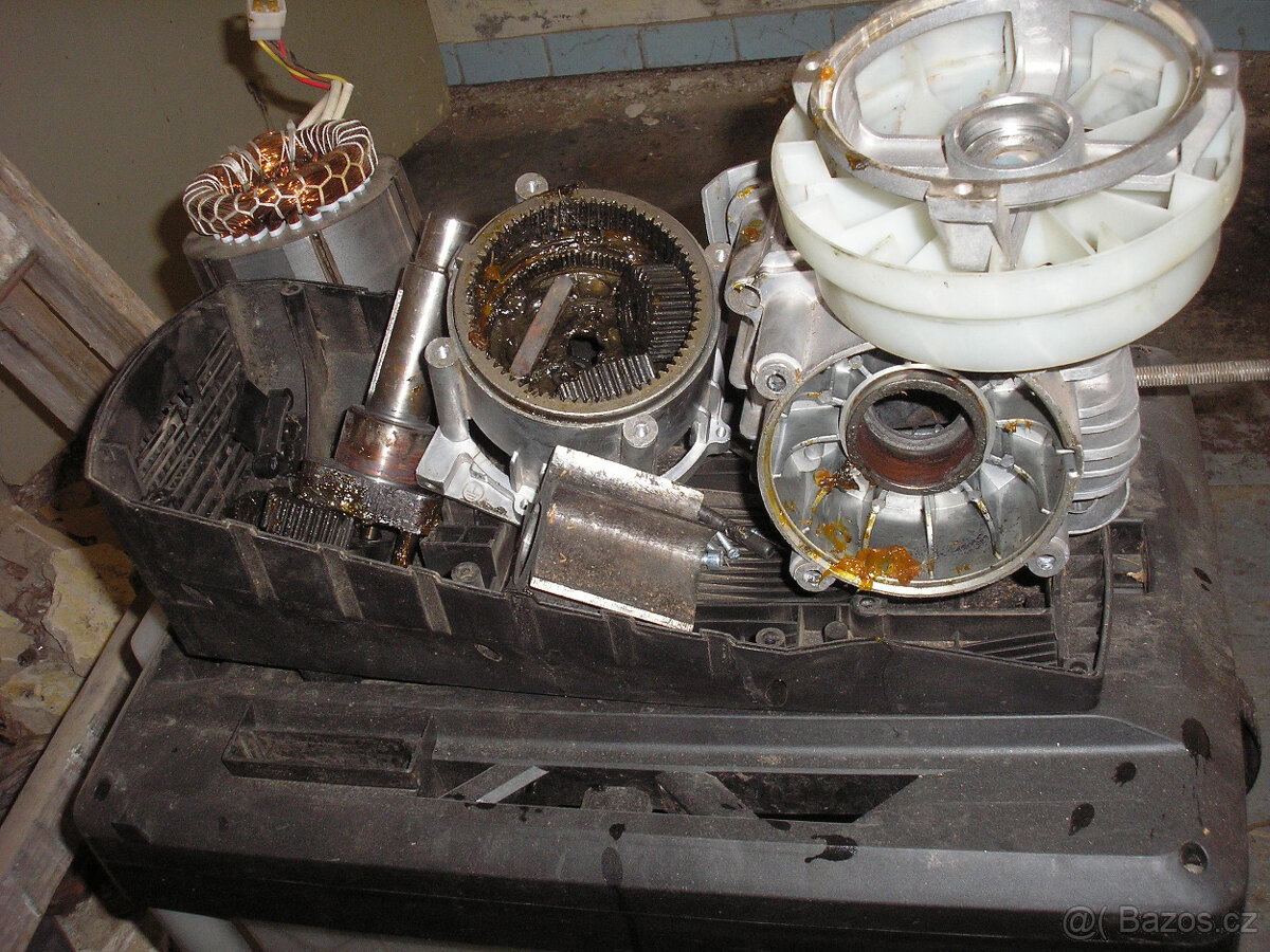 štěpkovač drtič florabest FLH 2800 díly - 3