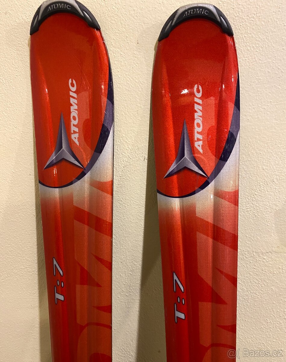 Sjezdové lyže Atomic T : 7 - 3