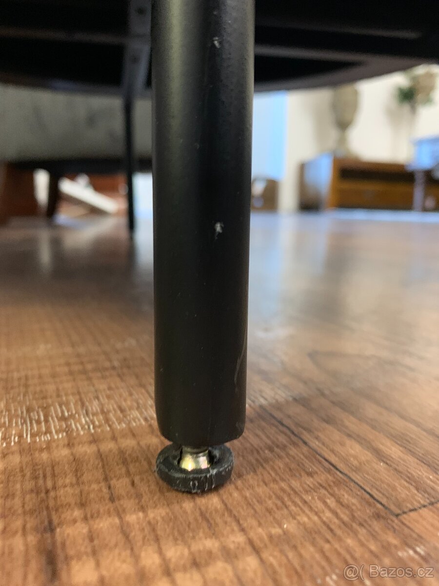 Konferenční stolek – poškozený kus - 3