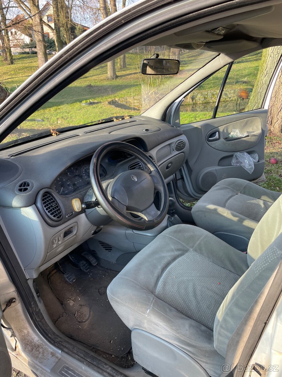 Renault scenic na nahradní díly - 3