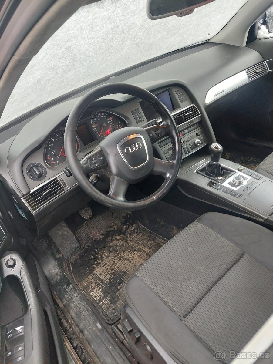 Audi A6 3.2i - 3