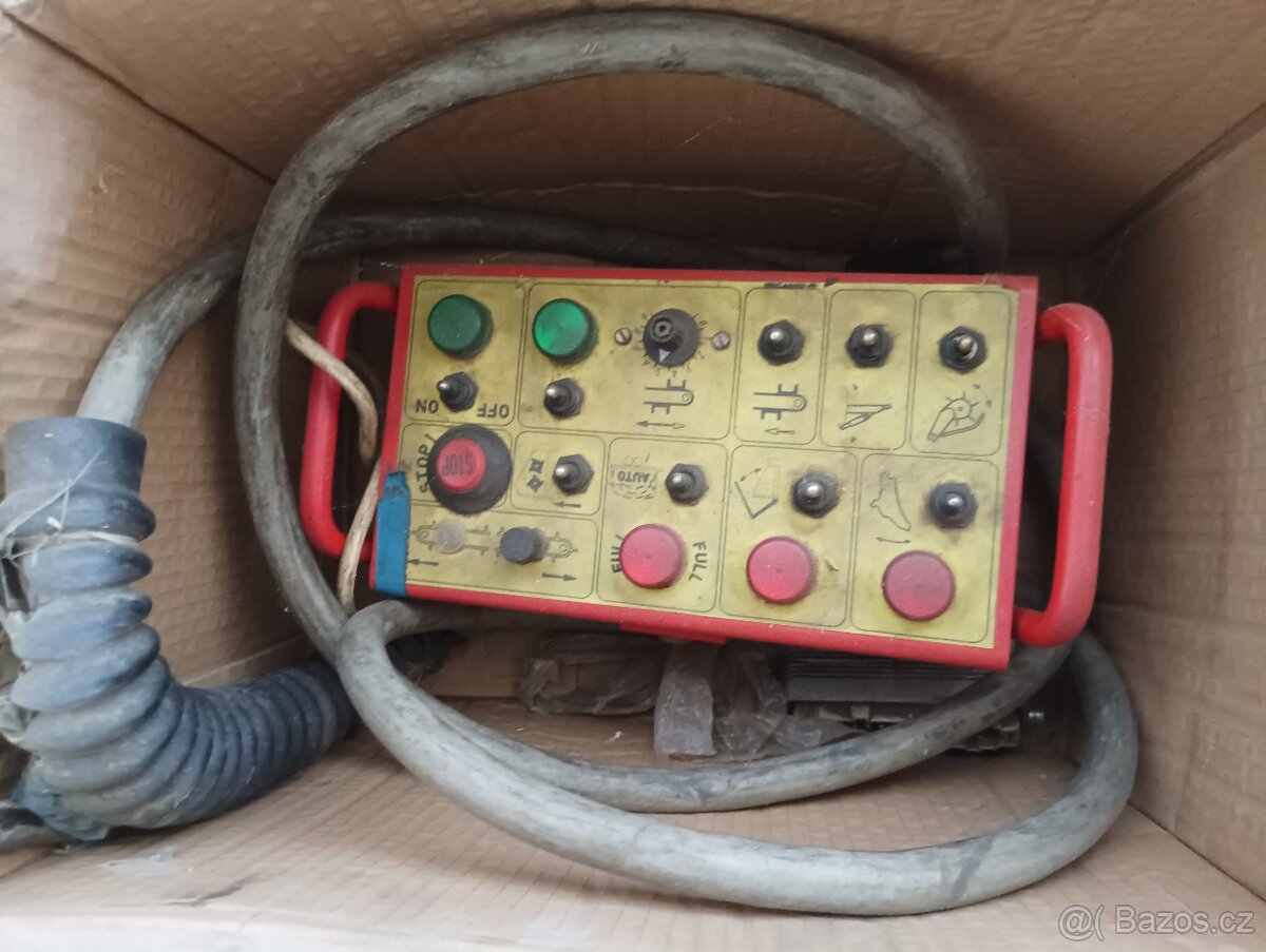 Aplikátor, ramena, ovladani - 3