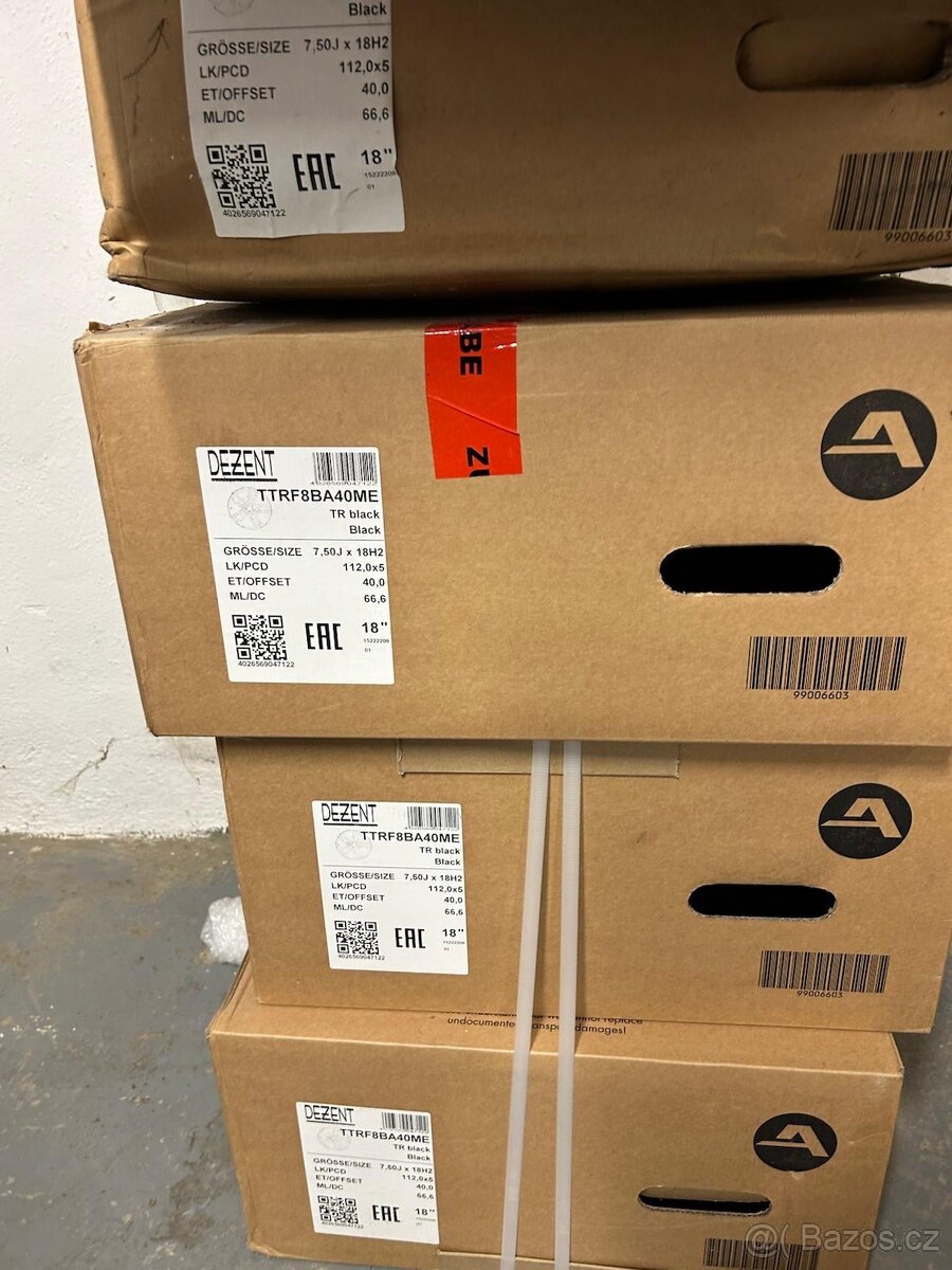 Sada litých kol Dezent TR black 7,5Jx18" ET 40 - 3