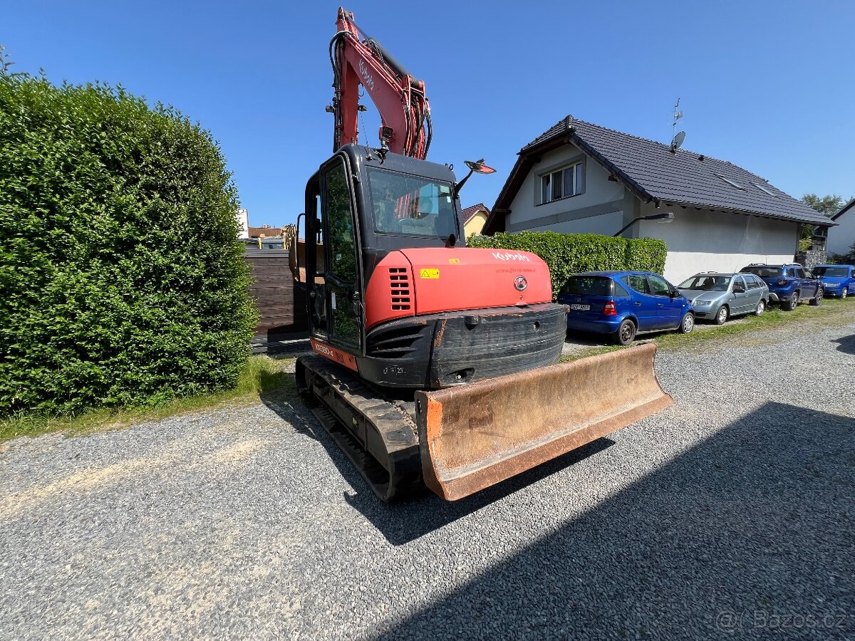 Pásový bagr Kubota KX 080 - 4, hmotnost 8.270 kg - 3