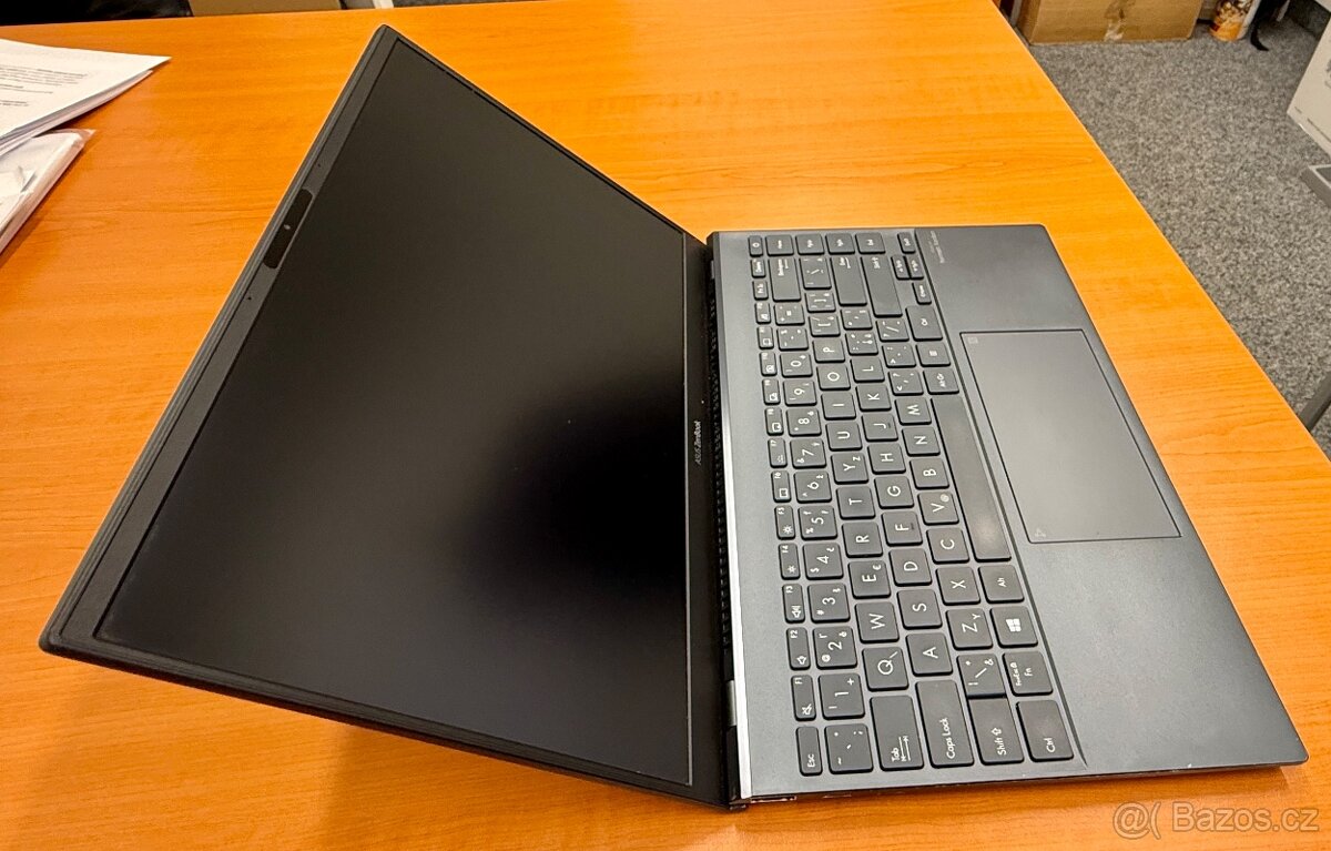 Asus Zenbook UM425Q - 3