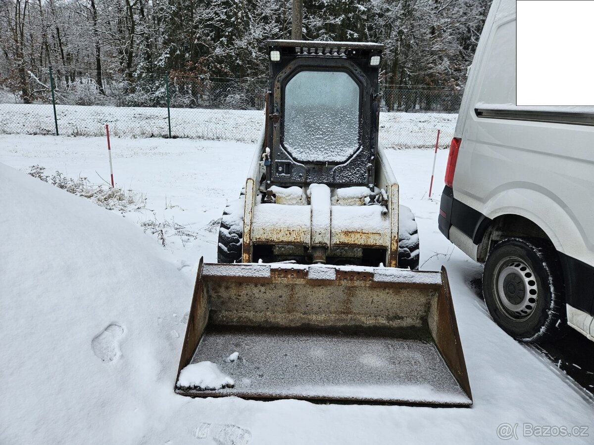 Mininakladač Bobcat 753 - 3