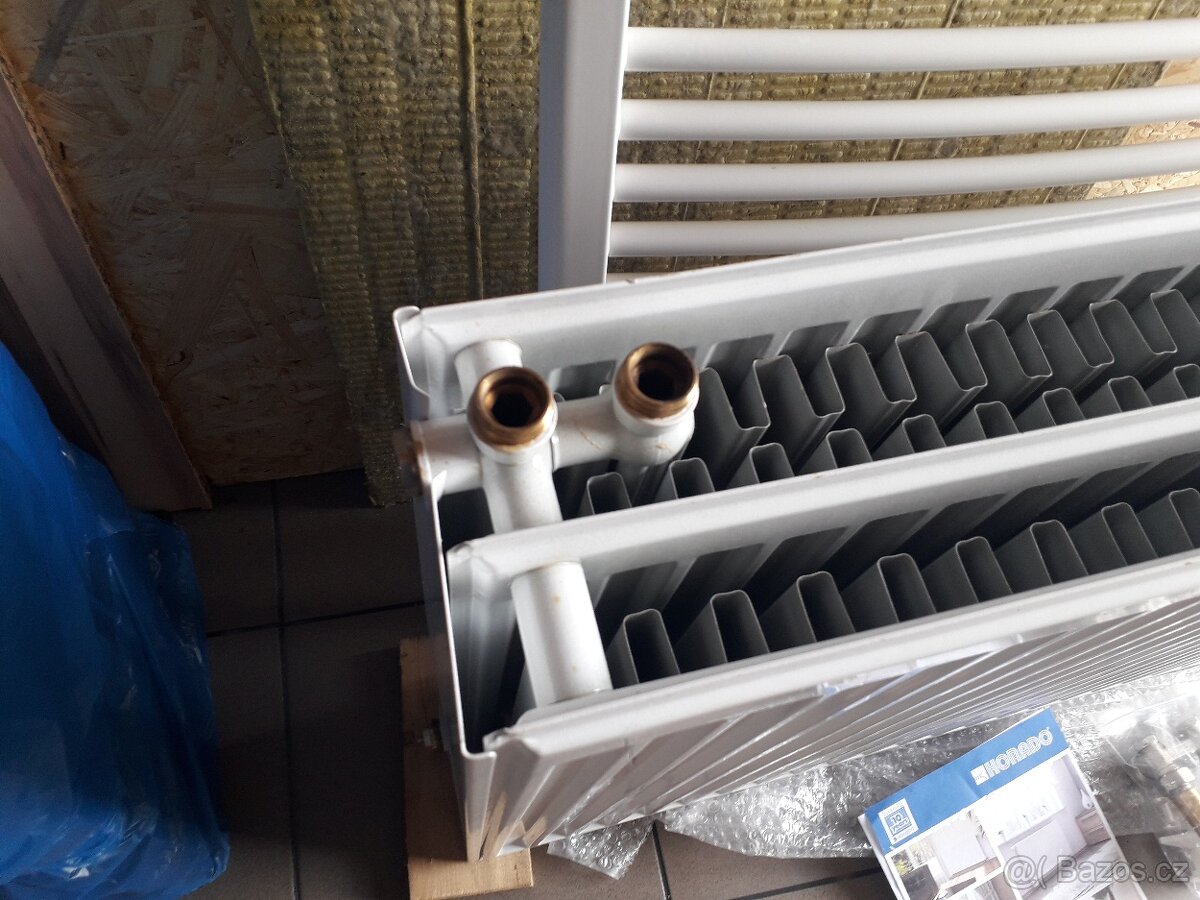 Radiátor Korado 33/900, žebřýk koupelmový 720/120 - 3