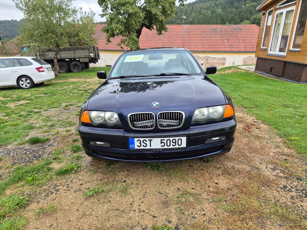 BMW 320I - 3