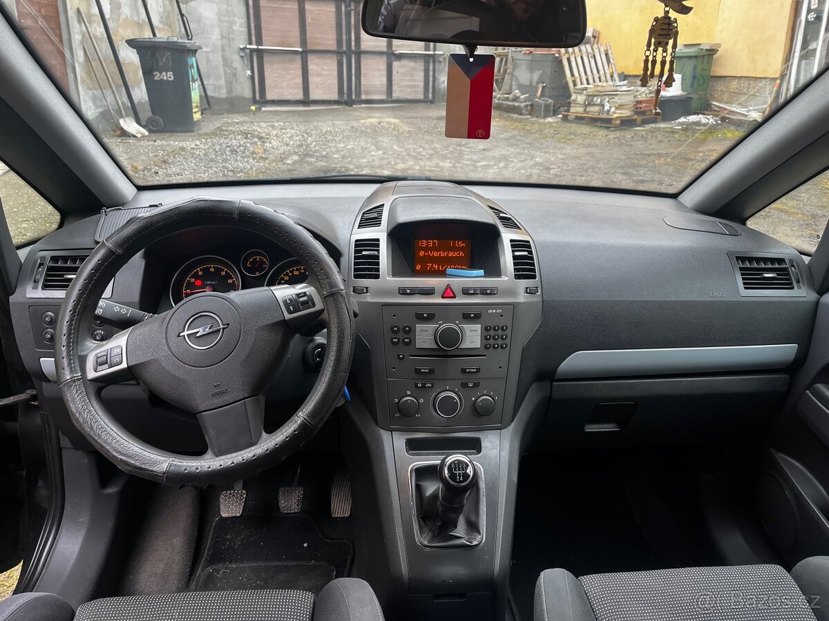 Opel Zafira B - 7.míst - 3