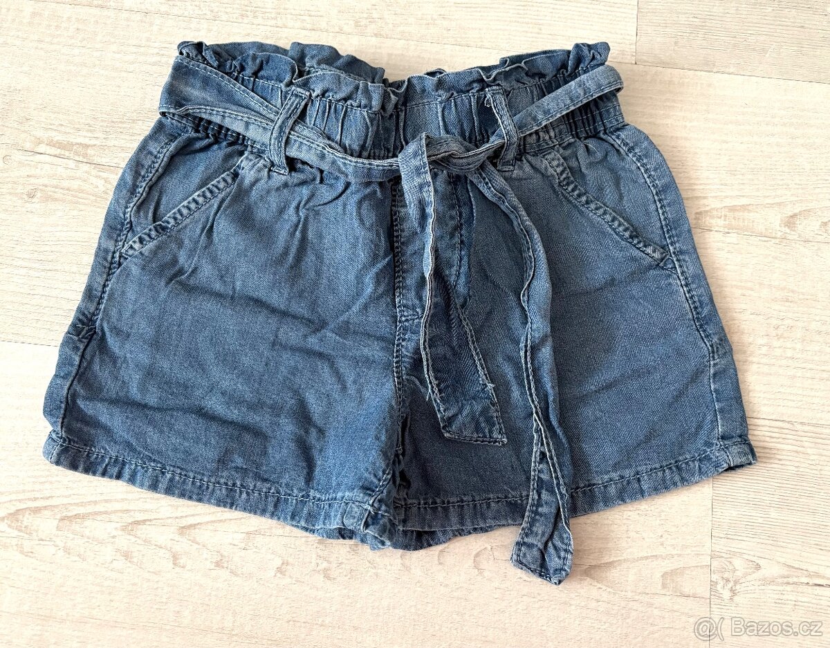 Kraťasy velikost 92/98 13ks - 3