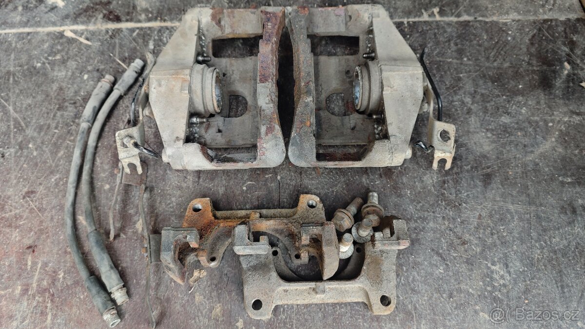 Přední třmeny Audi A8 D3 - 3