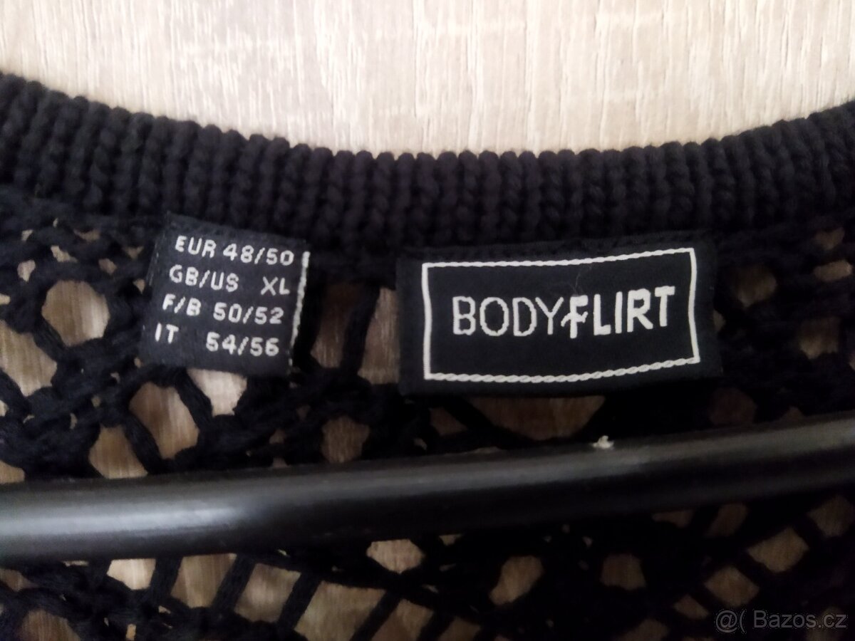 Háčkované šaty - 3