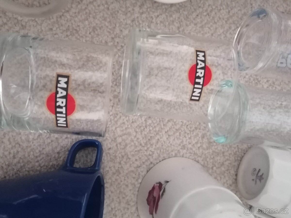 Hrnečky skleničky, jahody, růže - 3