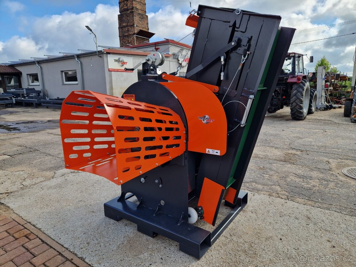 Štípací procesor s dopravníkem - 3