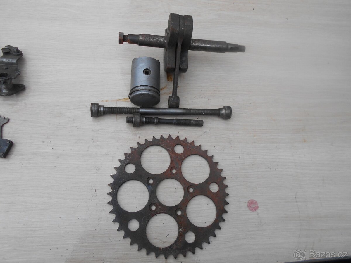 Jawa Robot 98 díly levně - 3