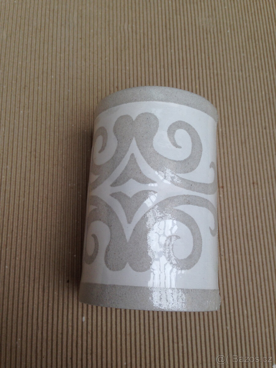 Nová samolepící bordura CANDIS B121 - 3