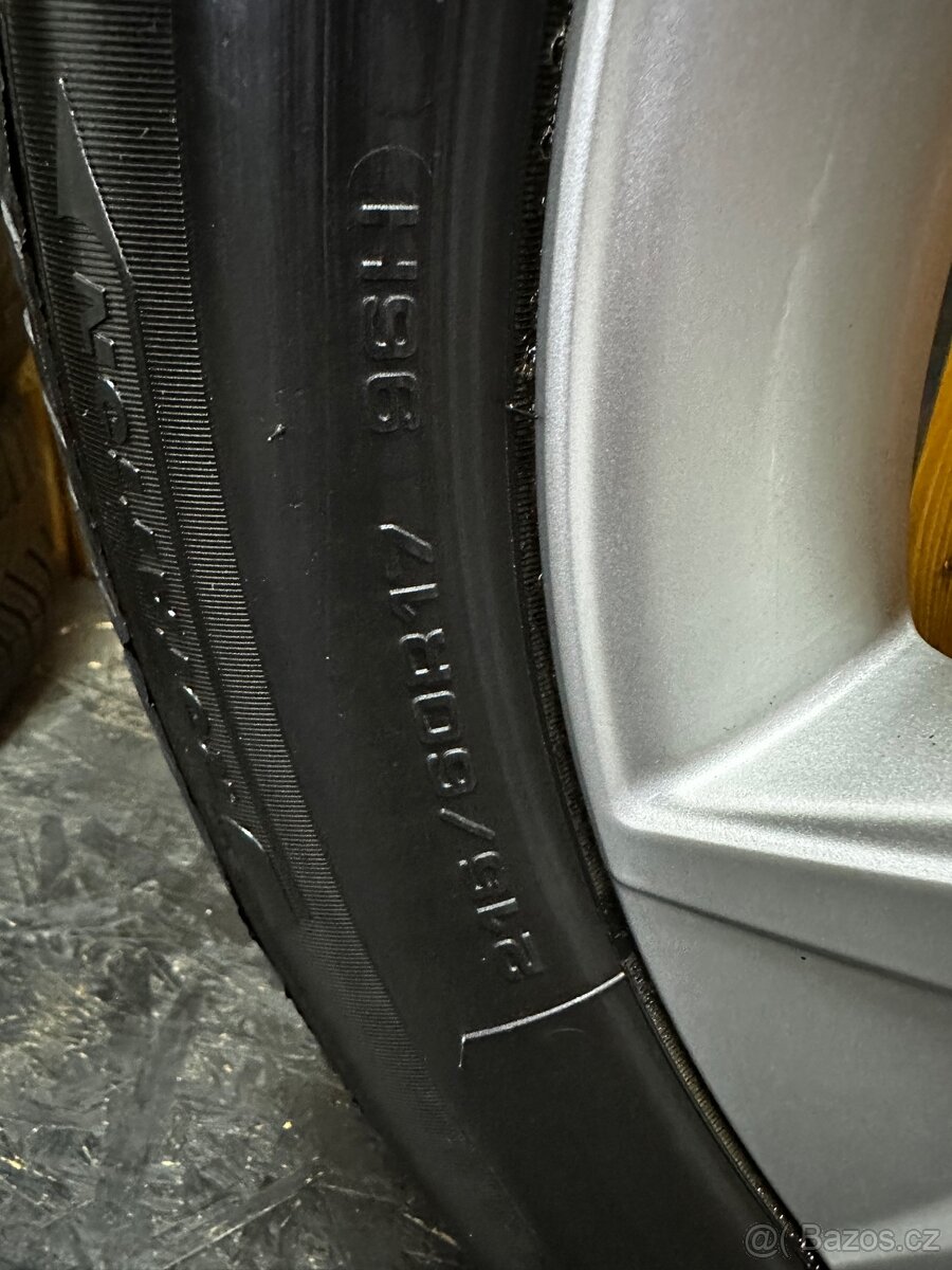 Alu kola 5x114.3 r17 s pneu (che) - 3