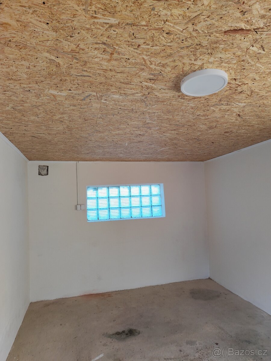 Pronájem garáže - 3