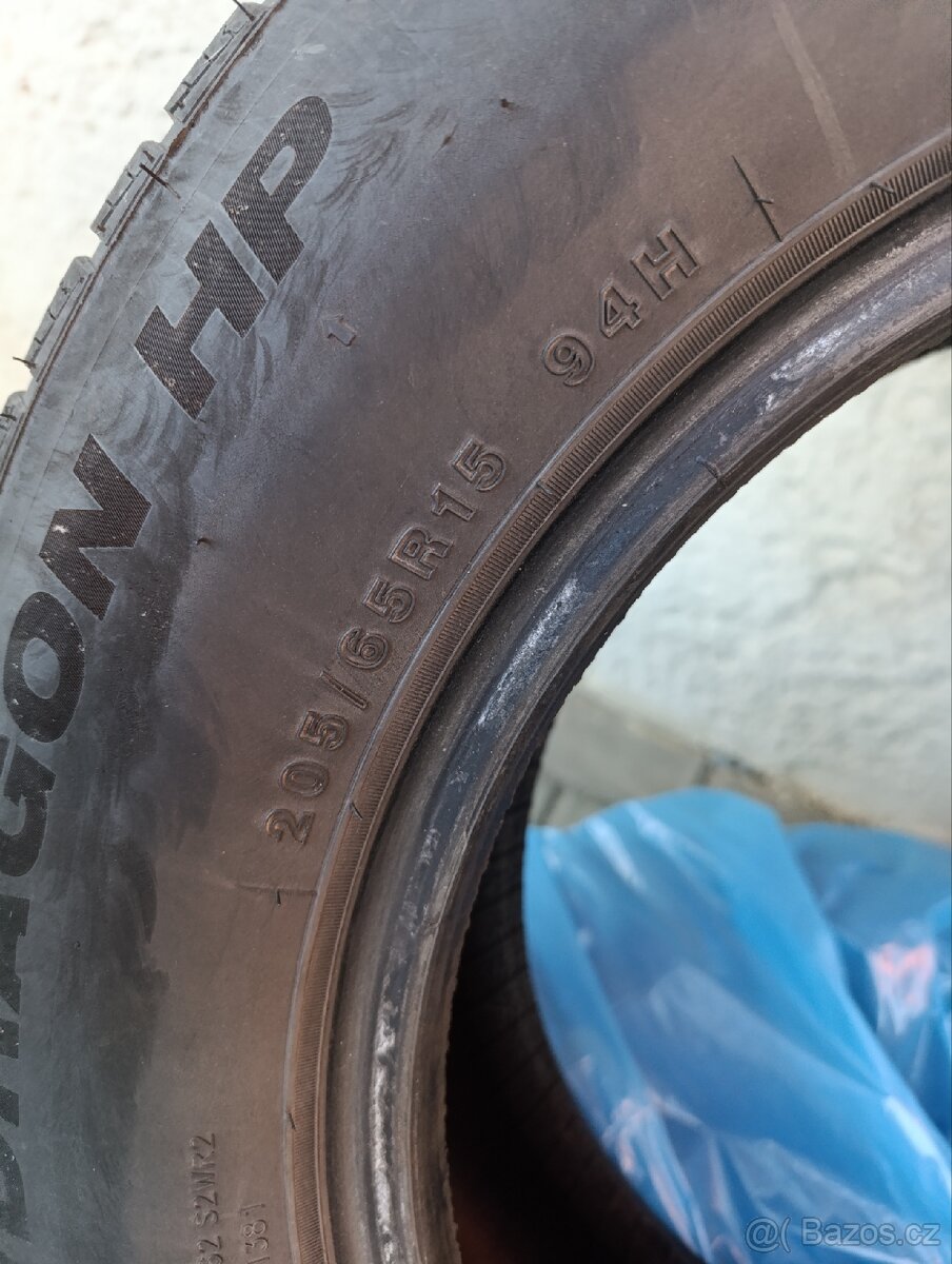 Pneu 205/65 R15 zimní - 3