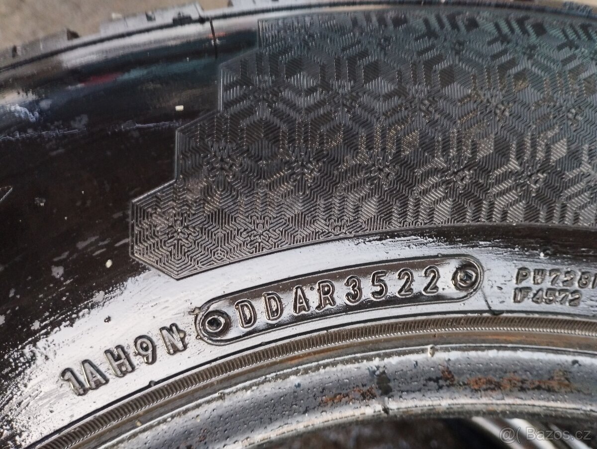 Zimní pneu 195/65/15 DOT-3522 - 3