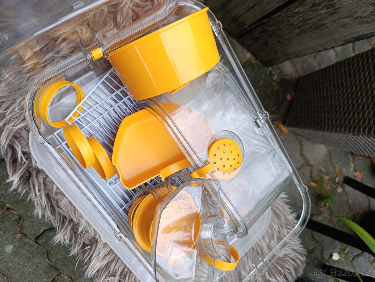 Prodám klec s doplňky - 3