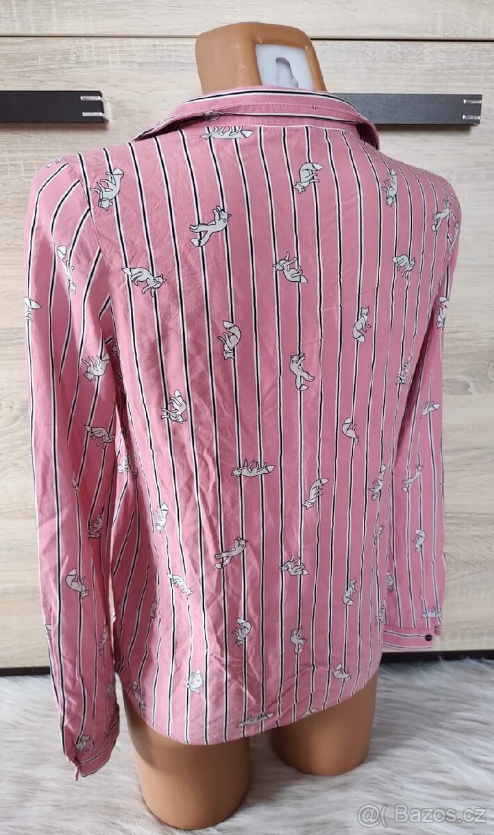 Halenka
Vel - 158/164 (XS)
- 3