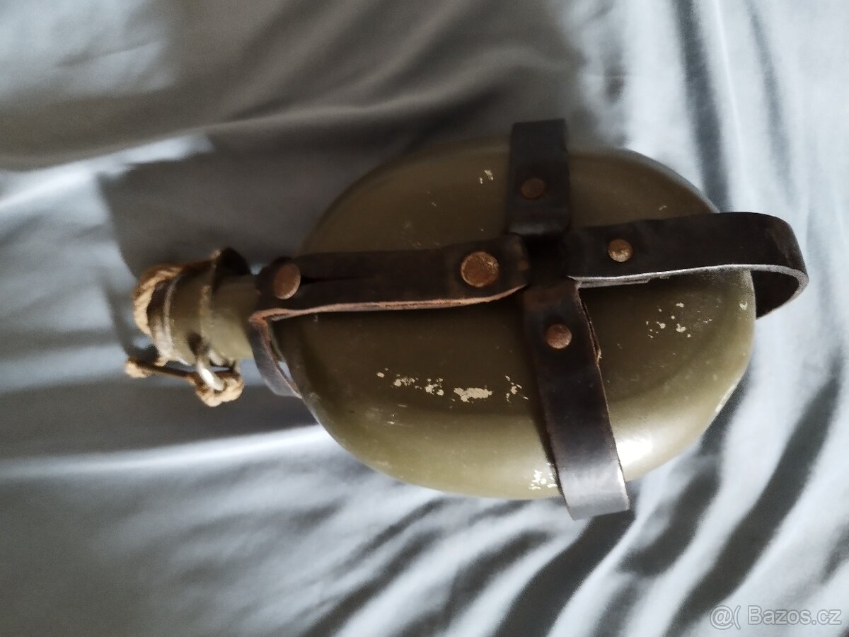 Retro vojenská čutora - 3