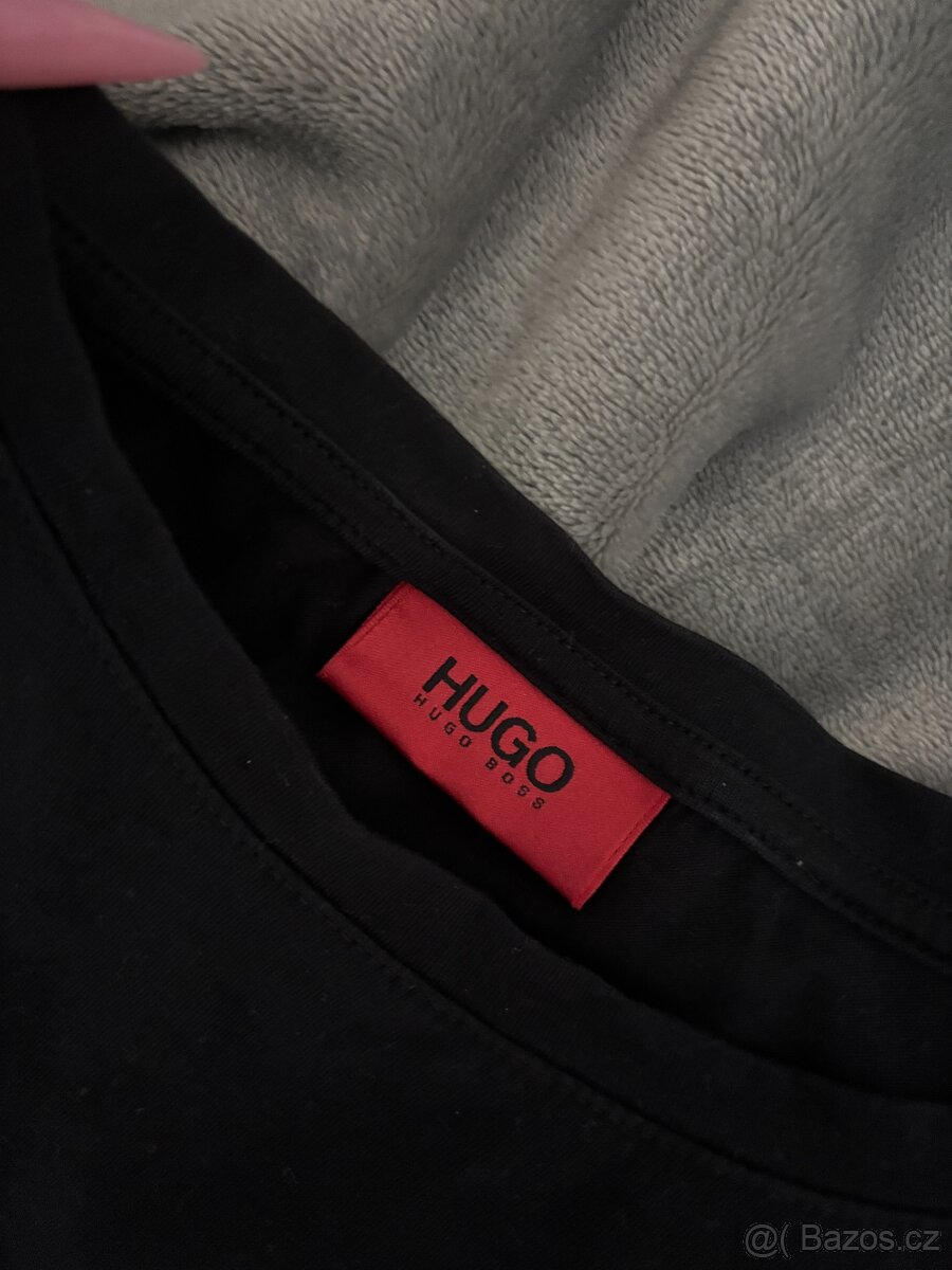 Černé pánské triko Hugo Boss Dolive - 3