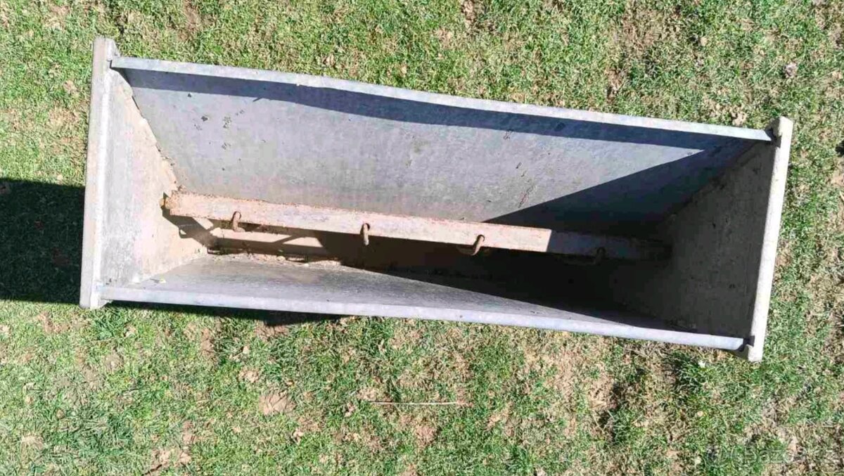 Krmítko pro selata - 3