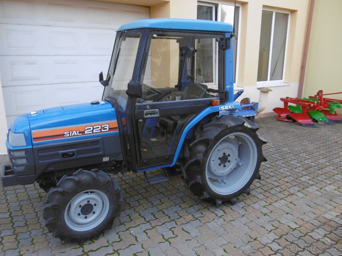 Malotraktor ISEKI TF223D s originál kabinou - 3