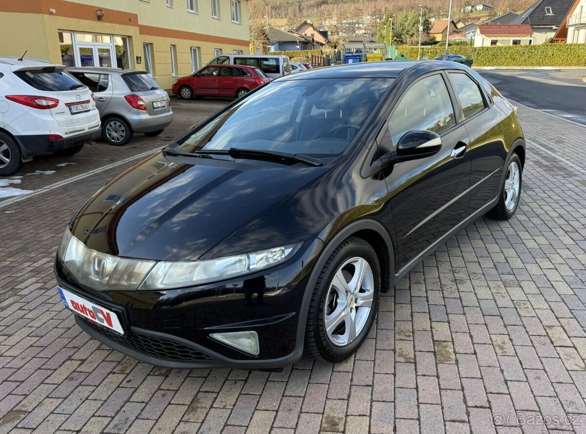HONDA CIVIC VIII 1.8 i-VTEC 103kW AUTOMAT-12/2006-116.120KM- - 3