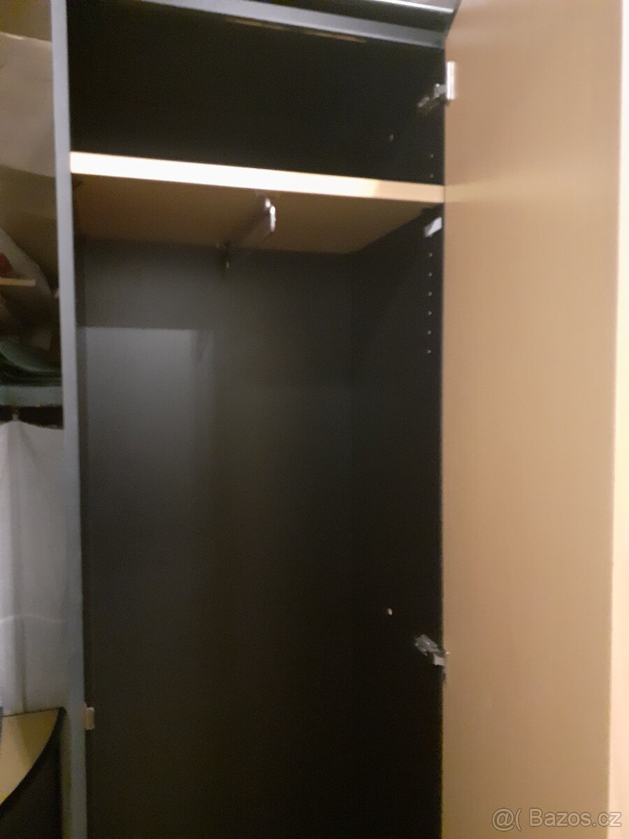 skříně - 3