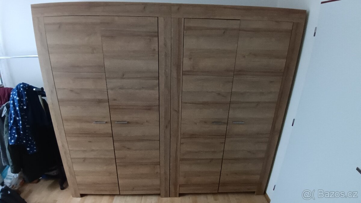 Šatní skříň - barva dub - 3