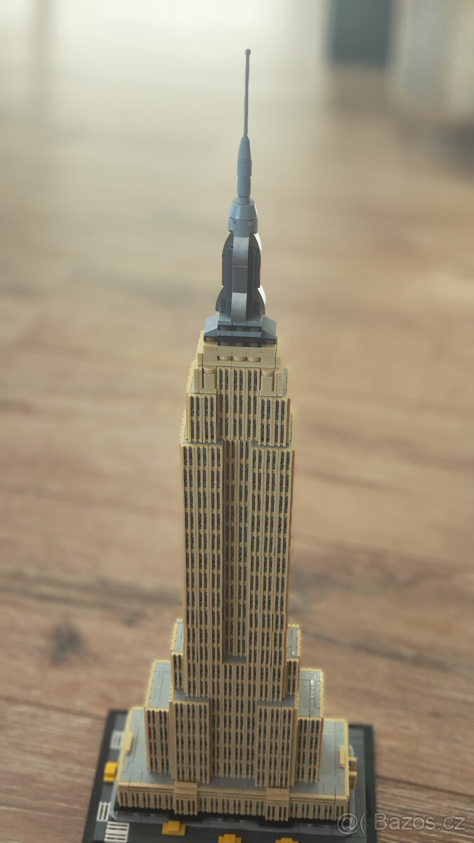 Lego Architecture 21046 Empire State Building - 3