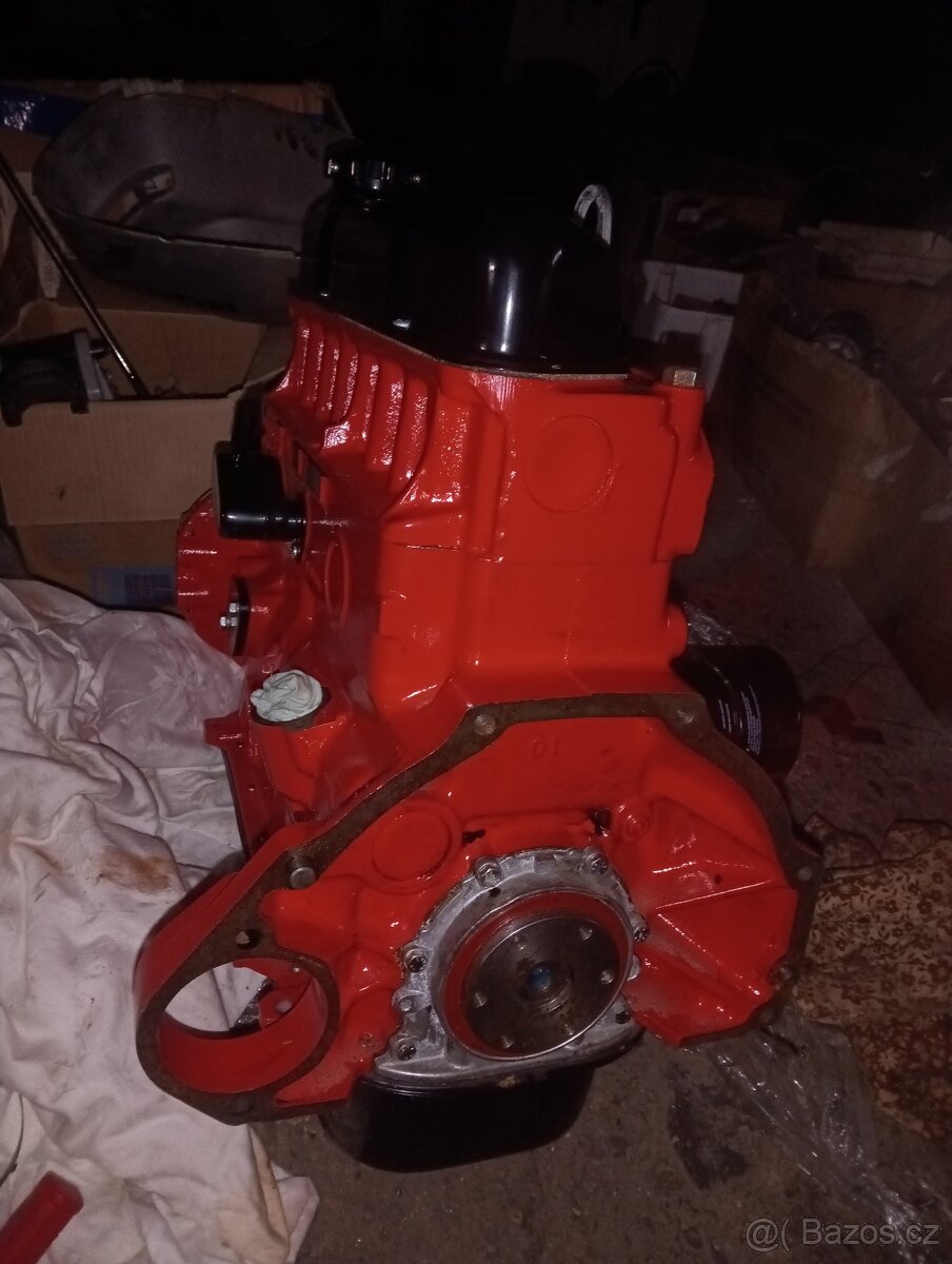 lodní motor Volvo penta AQ130A - 3