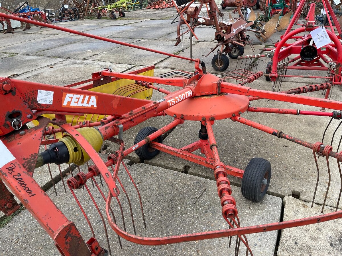 Shrnovač Fella 330 DN - 3