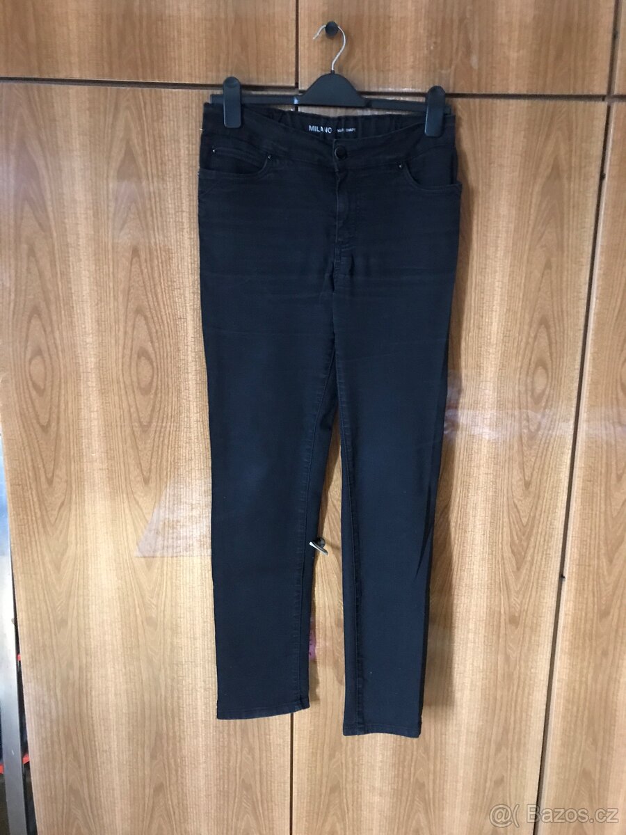 Různé dámské dziny, leginy - 3