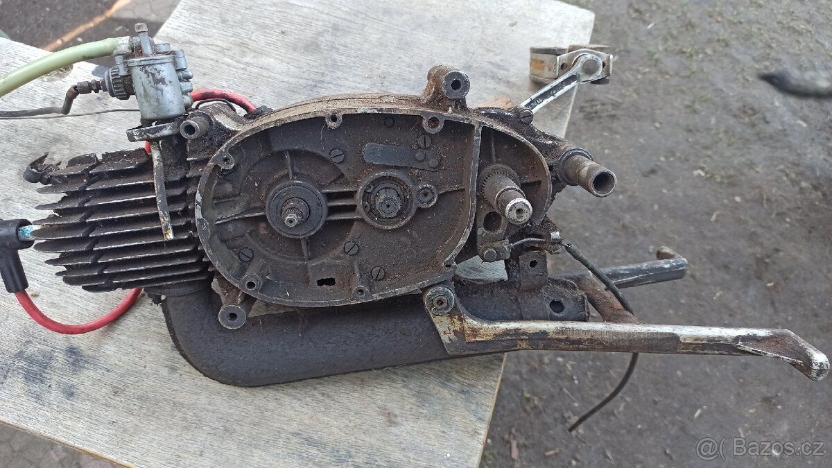 Prodám motor jawetta - 3