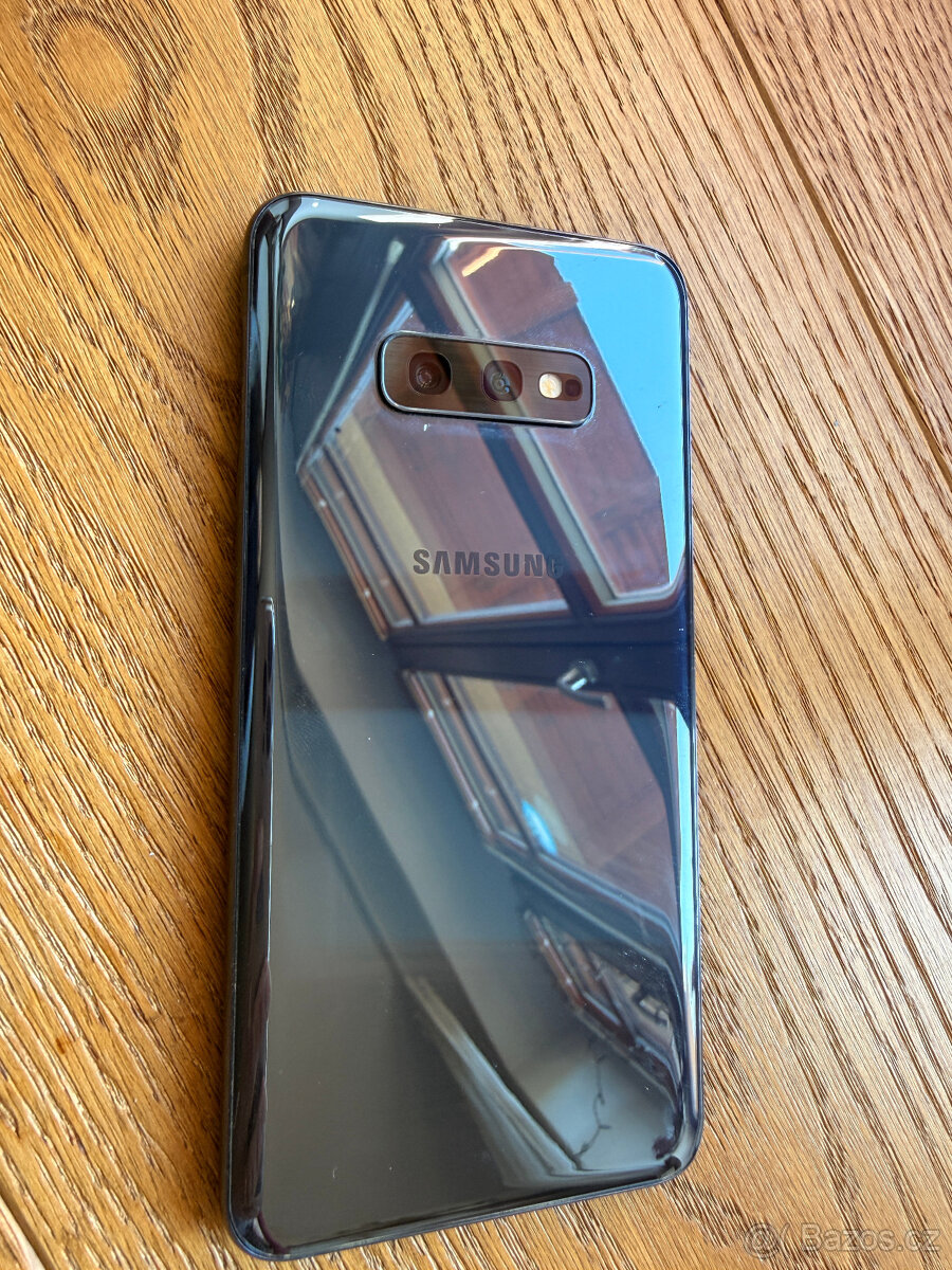 Samsung Galaxy S10e - 3