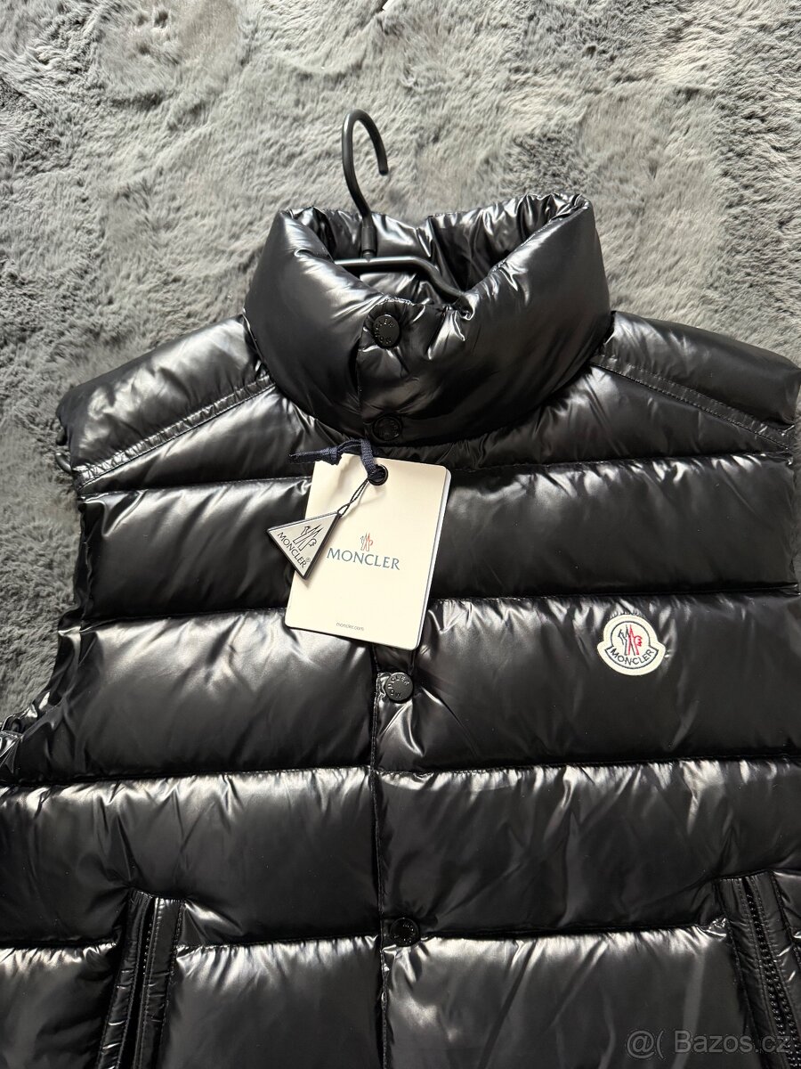 Prodám Moncler Vestu - 3