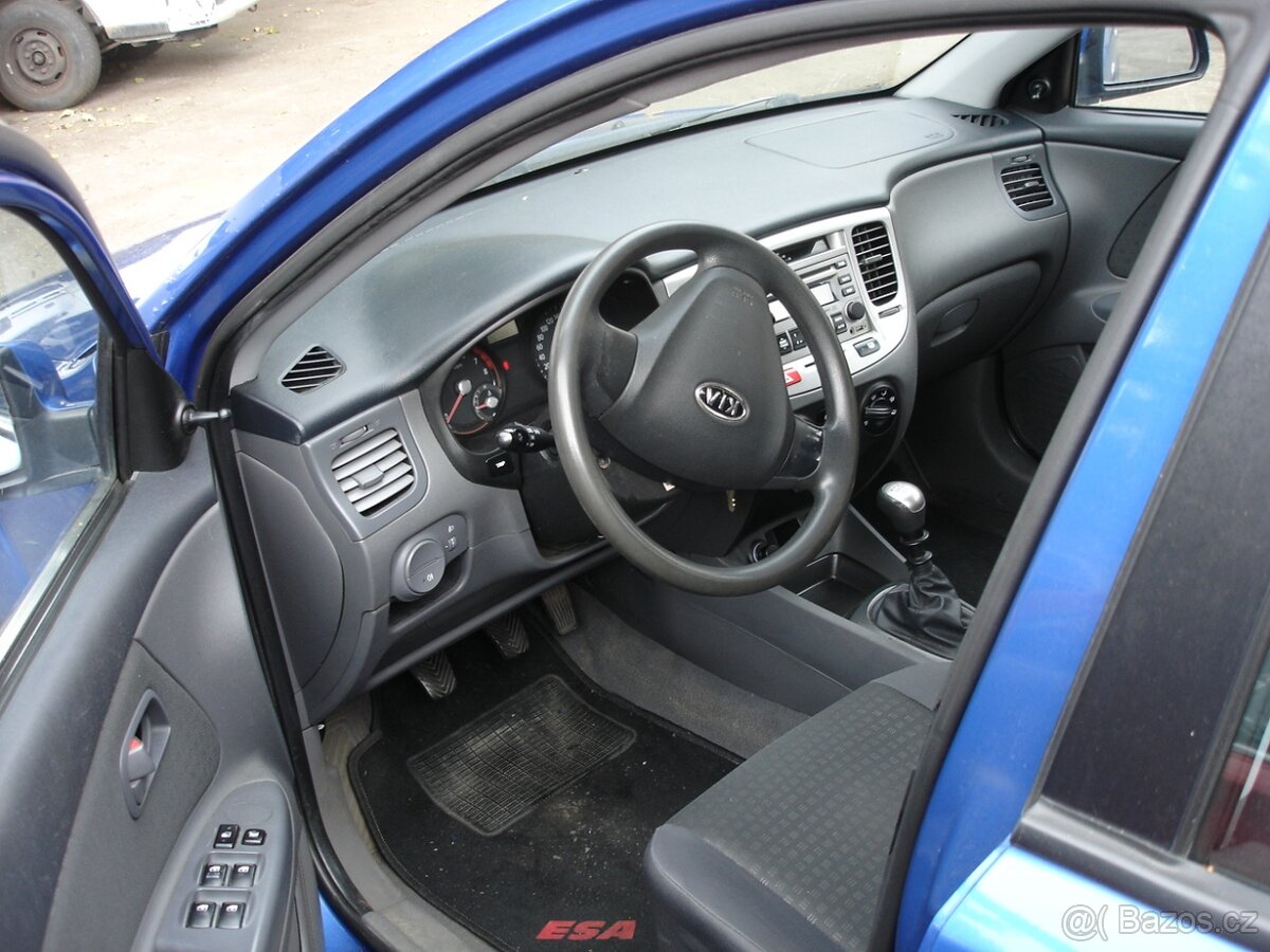 kia rio - 3