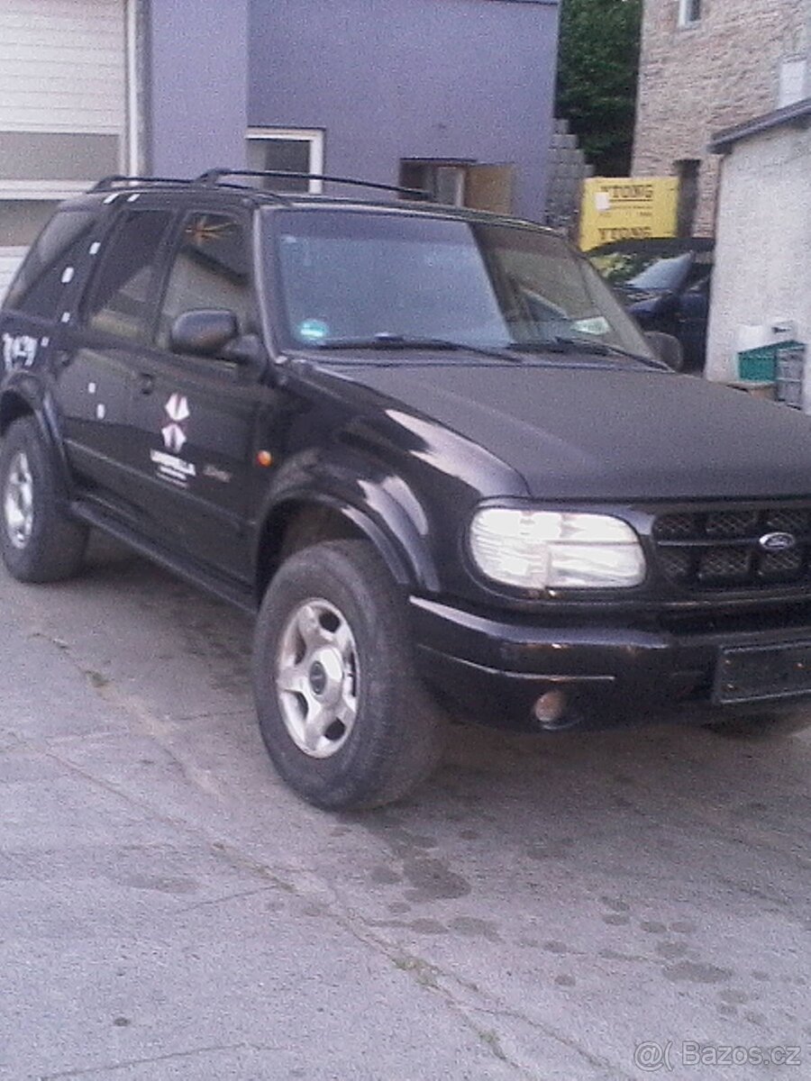 ford explorer 4.0l,150kw,r.v.7-01,174000km. - 3