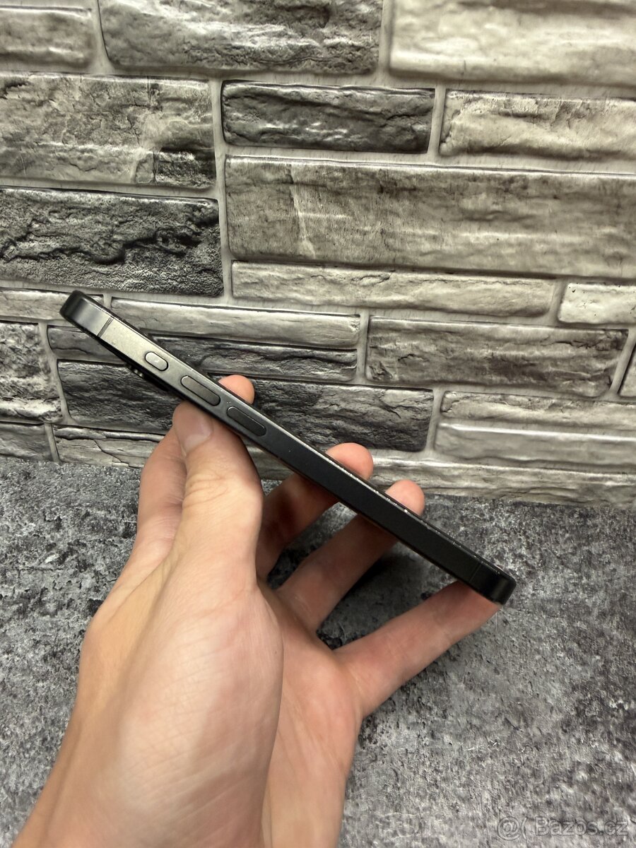 iPhone 15 Pro 256GB Black Titanium, baterie 83%, e-sim - 3