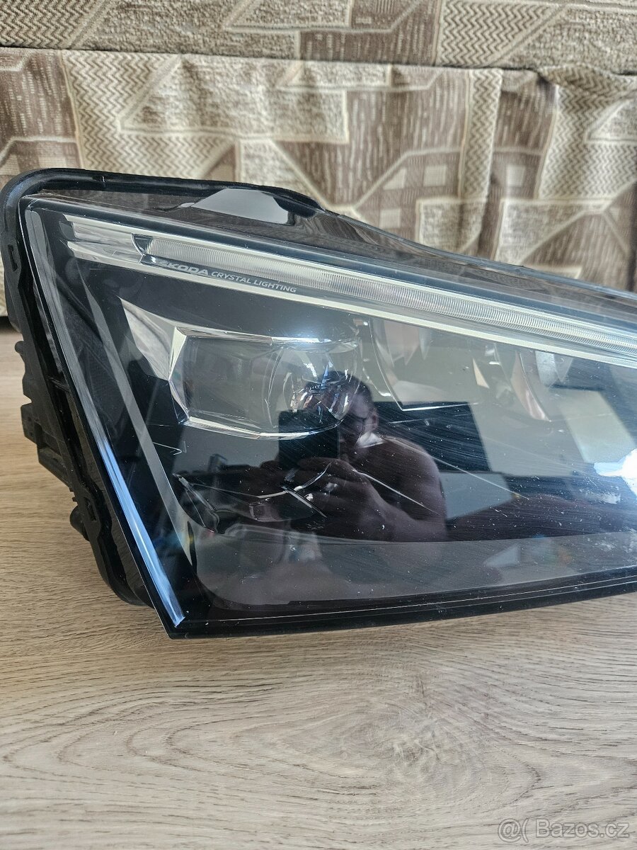 Světlomet přední pravý LED ŠKODA Scala - 3