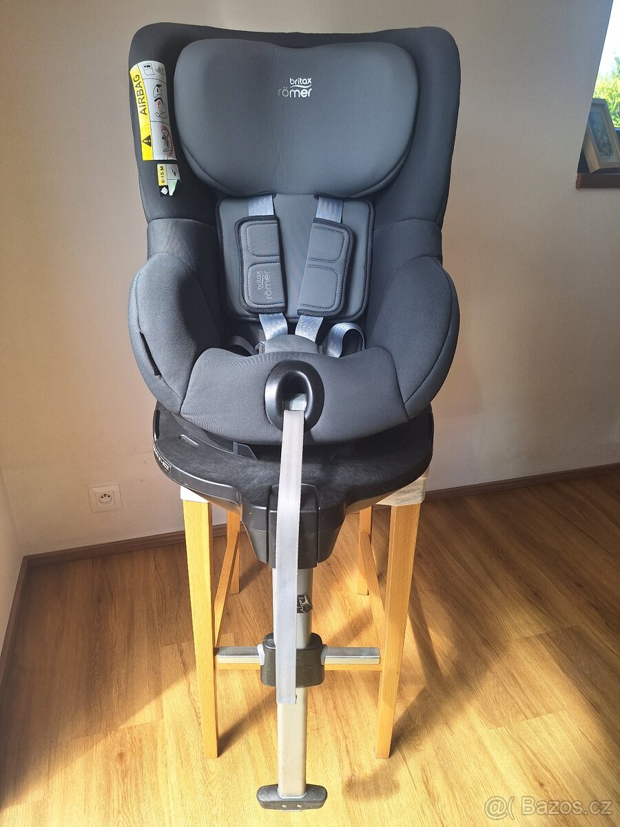 Britax Romer Dualfix M i-size - 3
