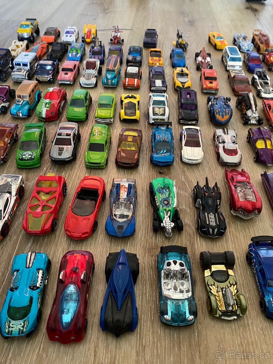 Hot wheels autíčka - 3