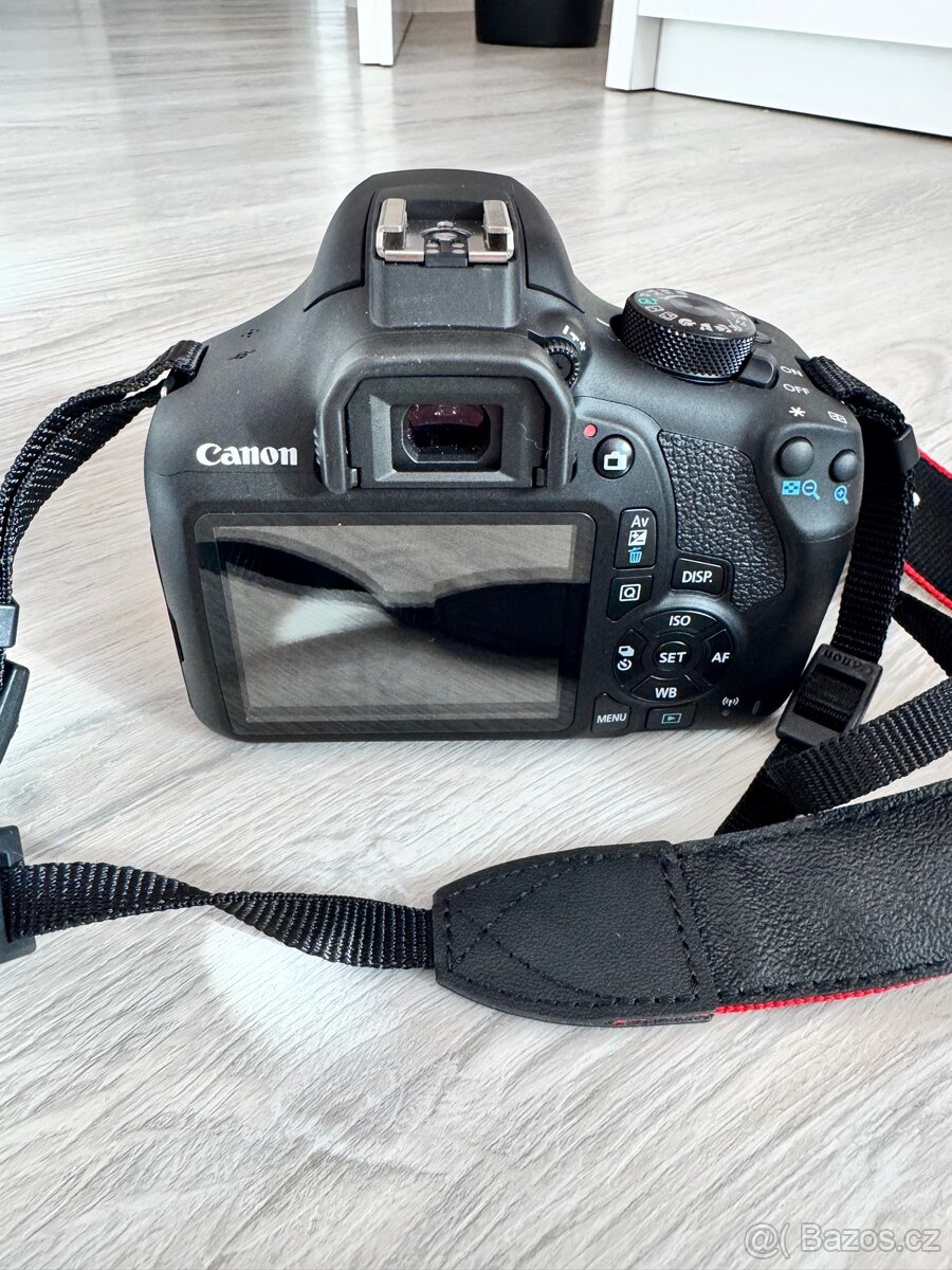 Canon EOS 1300D + 18-55mm + brašna (Wi-Fi) - 3