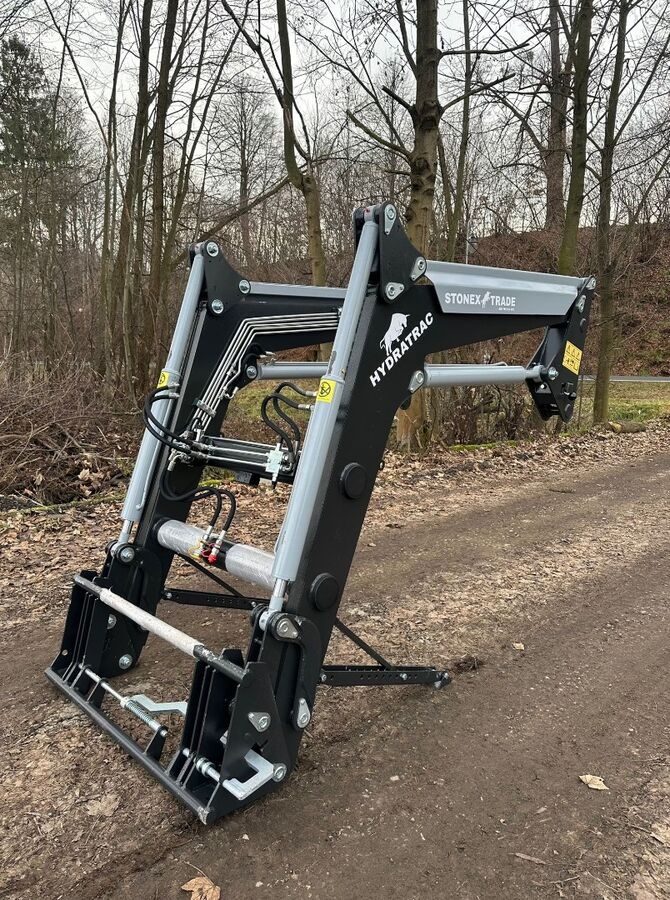 Čelní nakladač na traktor HYDRATRAC 1600 - 3