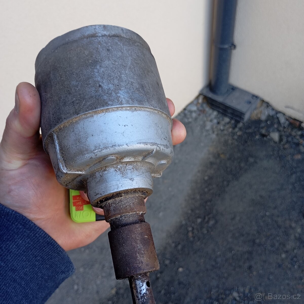 Rozdělovač letecký motor 6v - 3